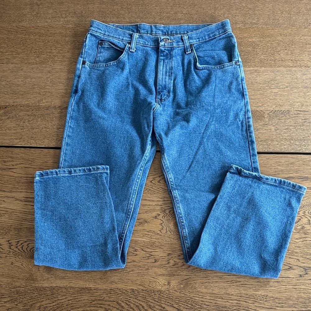 Wrangler - like new - Men's 32 X 30 Denim Jeans